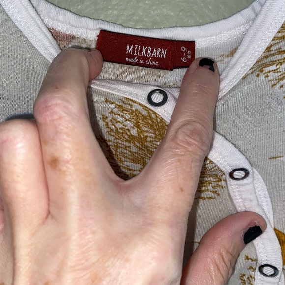 MilkBarn Footsie - Picture 3 of 4